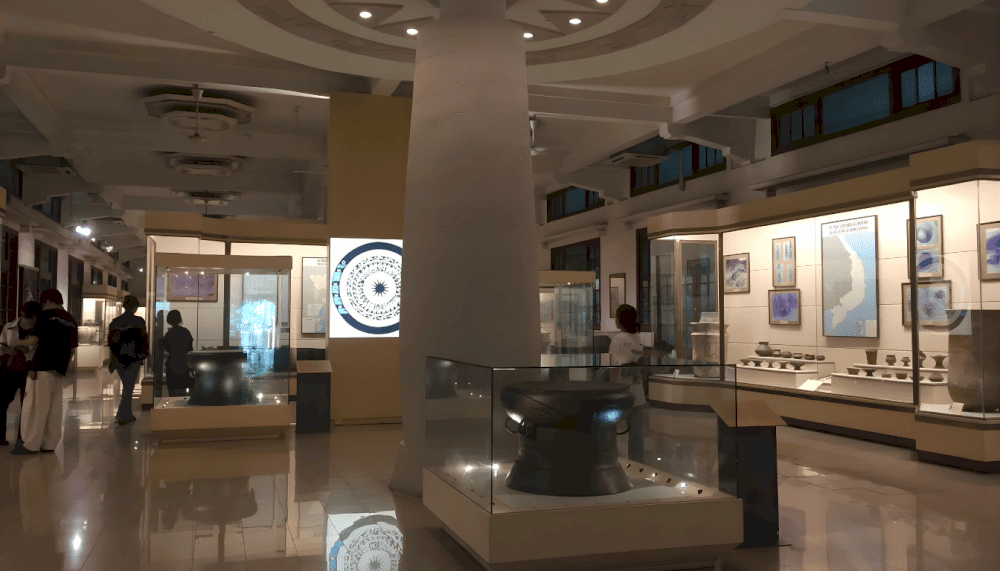 The museum's striking architecture offers an engaging glimpse into Vietnam's past, from ancient civilizations to modern times (Source: Fanpage Bảo t&agrave;ng Lịch sử Quốc gia - Vietnam National Museum of History)